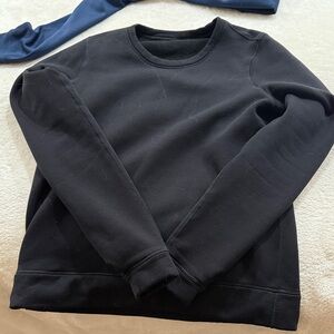 Fleece lined lululemon black crewneck